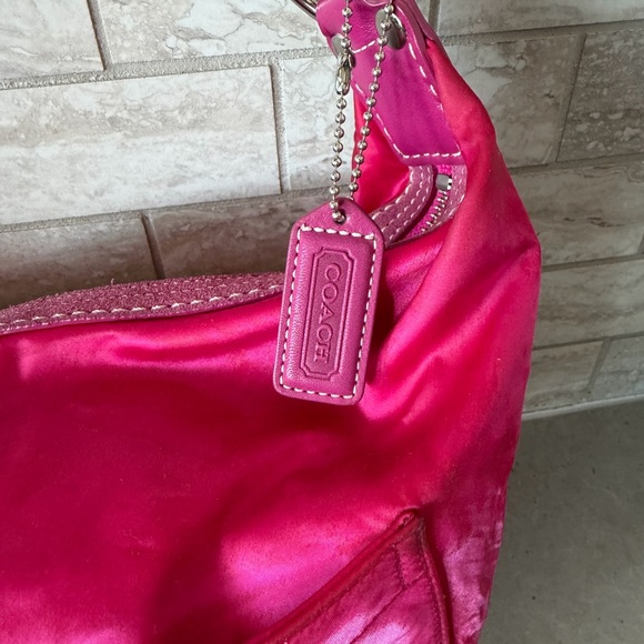 Rare Coach Y2K Fuchsia satin Shoulder Bag - Picture 4 of 16